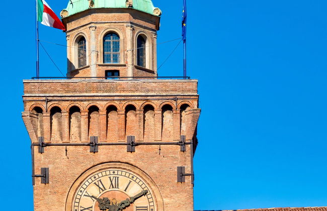 Entrada al palacio de Accursio con subida a la torre - Foto 6