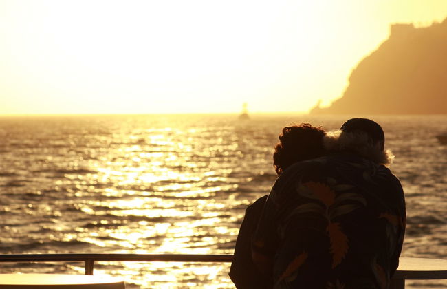 Paseo en catamarán al atardecer por Los Cabos - Foto 2