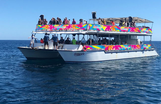 Paseo en catamarán al atardecer por Los Cabos - Foto 8