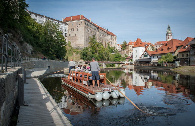 Paseo en barco tradicional por Český Krumlov - Foto 4