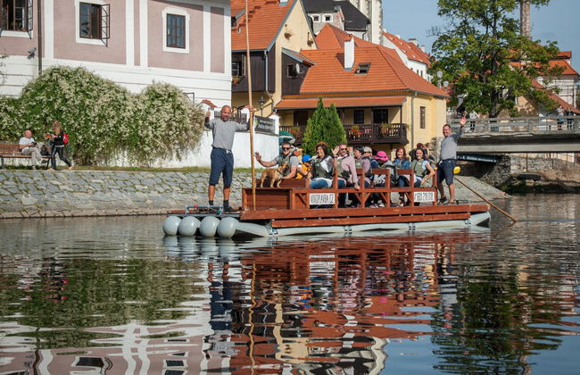 Paseo en barco tradicional por Český Krumlov - Foto 5