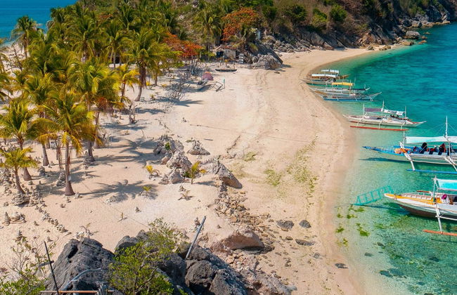 Islas de Gigantes Tour - Photo 2