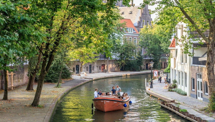 Utrecht canal tour