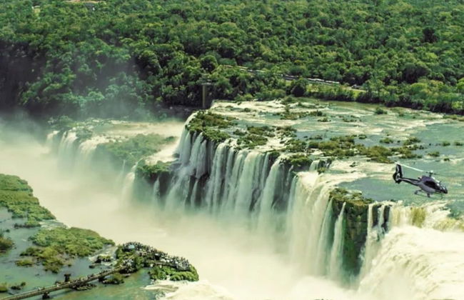 Paseo en helicóptero por las Cataratas de Iguazú - Foto 7