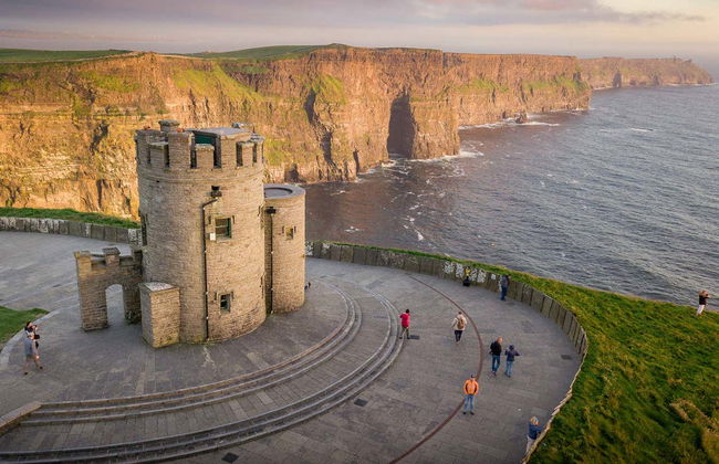Excursión a los acantilados de Moher, castillo de Bunratty y Ennis - Photo 5