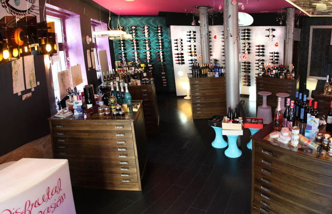 Cata de vinos y quesos en Señorita Malauva - Foto 3