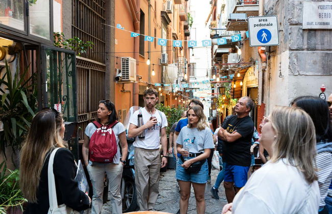 Spanish Quarter Street Art Tour - Foto 1