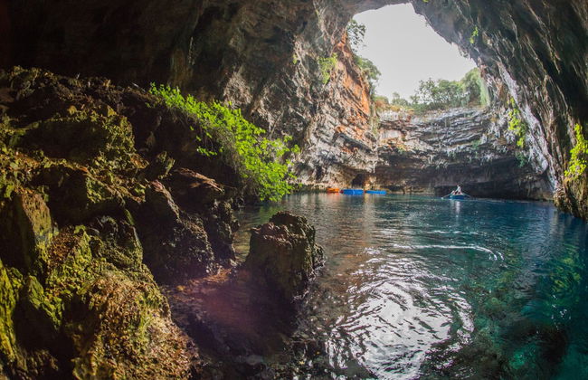 Excursão à caverna Melissani e à praia de Myrtos - Foto 3
