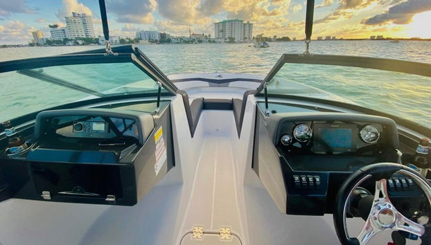 Boat Rental with a Skipper - Photo 4