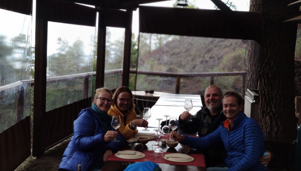 Visita a las Bodegas Ferrera - Foto 1