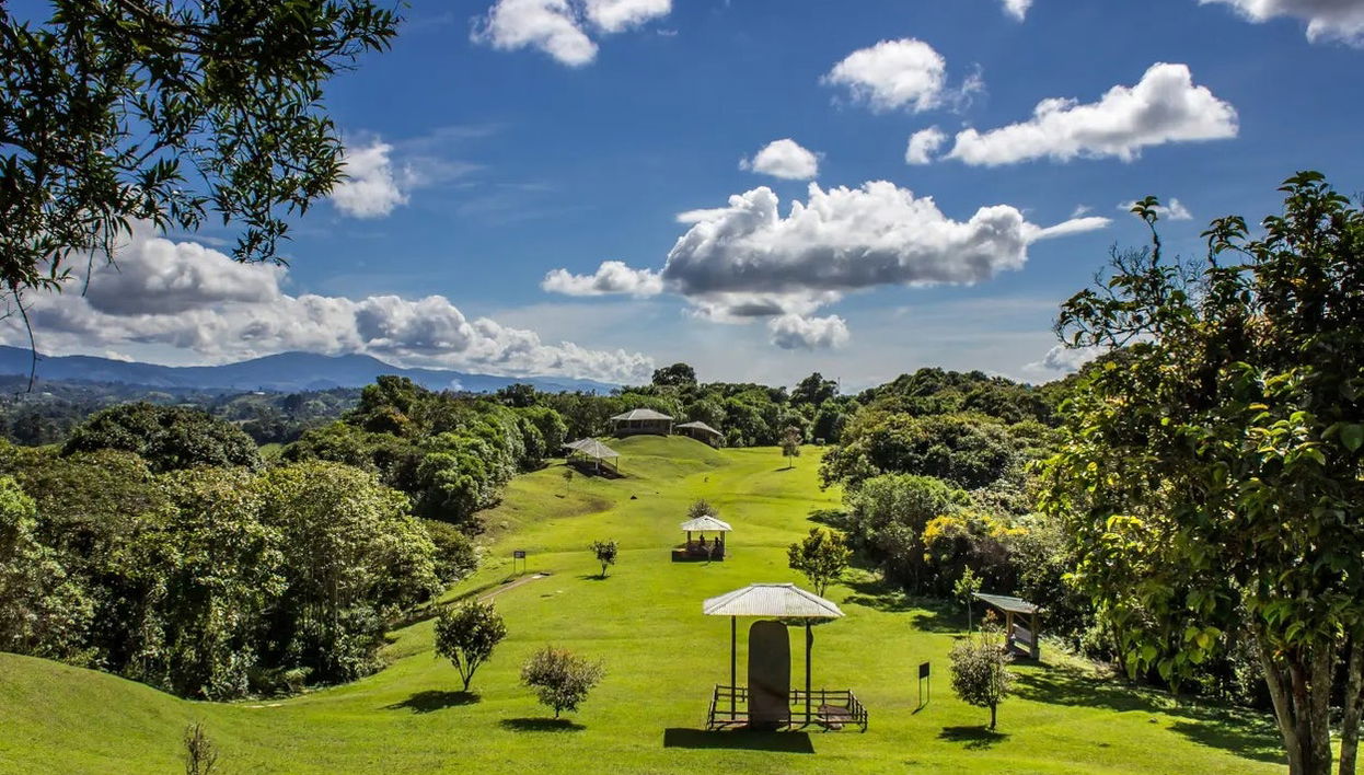 Excursión al Parque Arqueológico de San Agustín - Foto 1