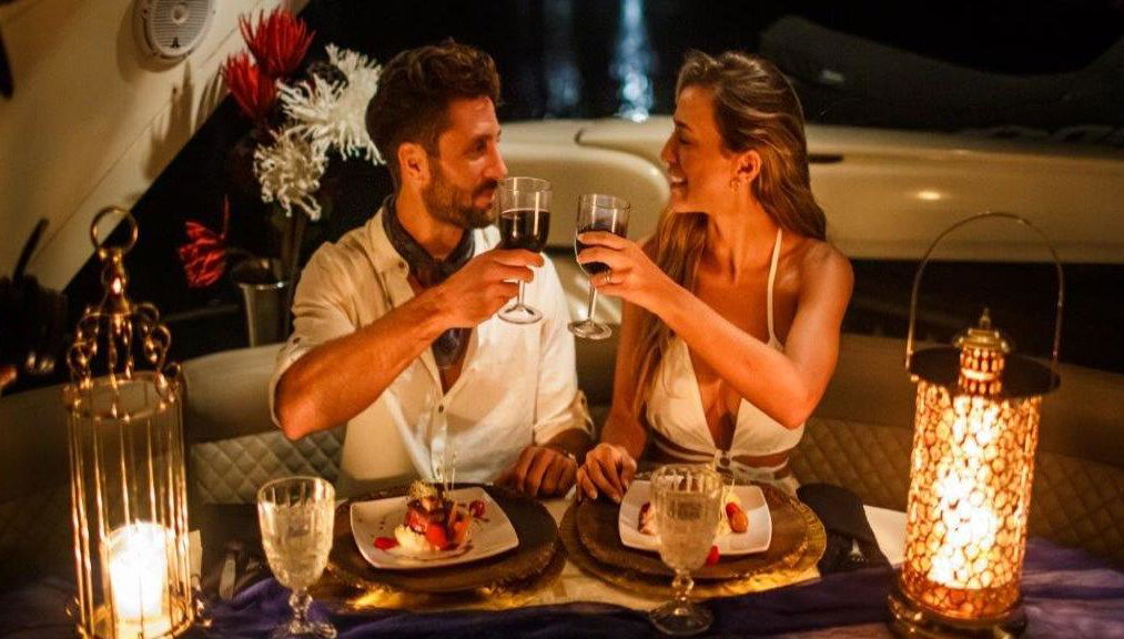 Jantar romântico em um iate de luxo - Cruzeiro privado - Foto 1