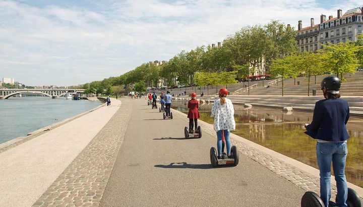 Visite guidée historique en Segway en petit groupe de Strasbourg - Photo 1