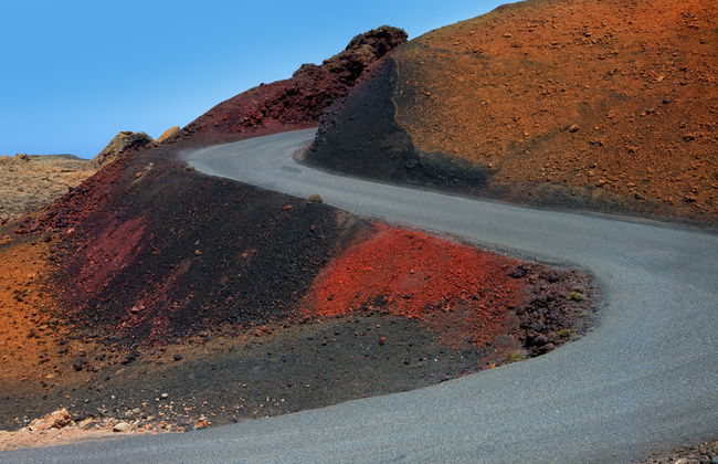 Tour en coche eléctrico por Timanfaya - Foto 2