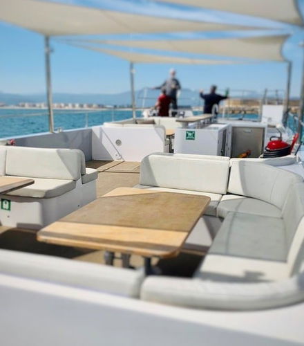 Foto - Giro in catamarano a La Safor