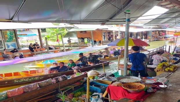 Half Day Tour - Train Markt, Floating Market, Big Buddha, Wat Prasri Jarene, Emerald Pagoda & Museum - Photo 2