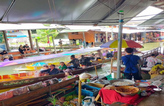 Half Day Tour - Train Markt, Floating Market, Big Buddha, Wat Prasri Jarene, Emerald Pagoda & Museum - Photo 2