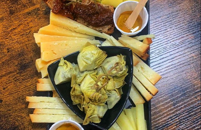 Cata de vino, queso y embutidos en Cagliari - Foto 7
