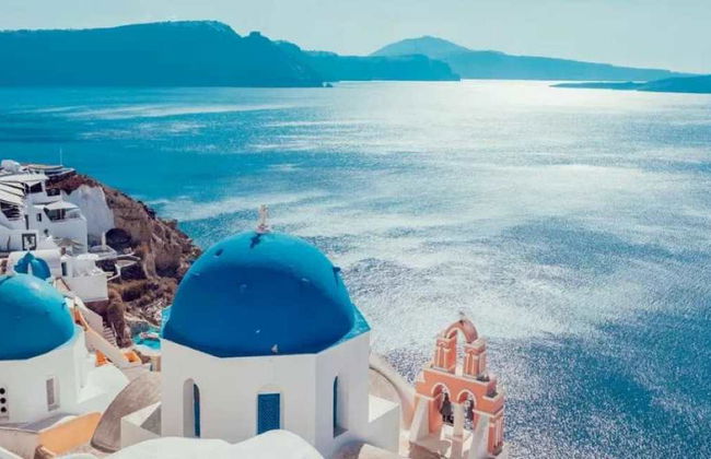 Santorini Atemporal: Um Passeio pela Aldeia e Degustação de Vinhos com Transferências - Tour Privado - Foto 3