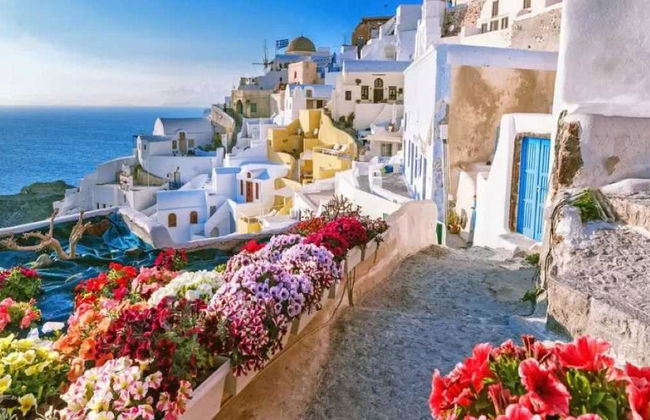Santorini Atemporal: Um Passeio pela Aldeia e Degustação de Vinhos com Transferências - Tour Privado - Foto 6