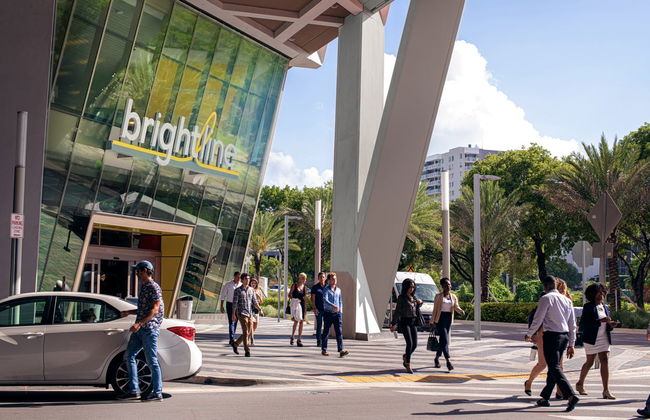 West Palm Beach to Miami High-Speed Train Ticket - Foto 4