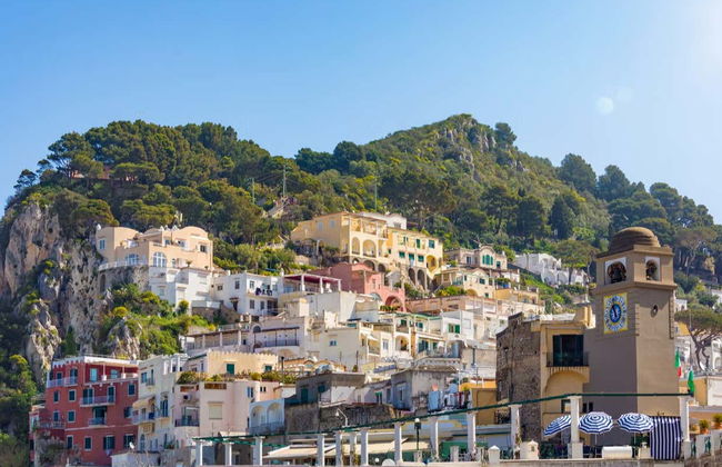 Capri Sightseeing Bus + Boat Trip - Photo 4