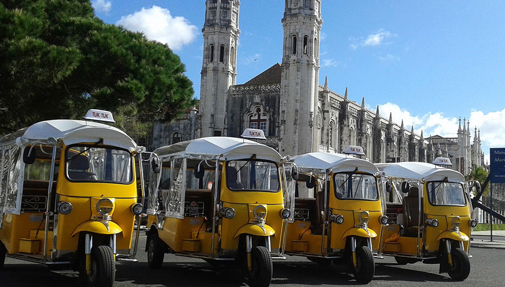 Tuk Tuk Ride - Photo 1