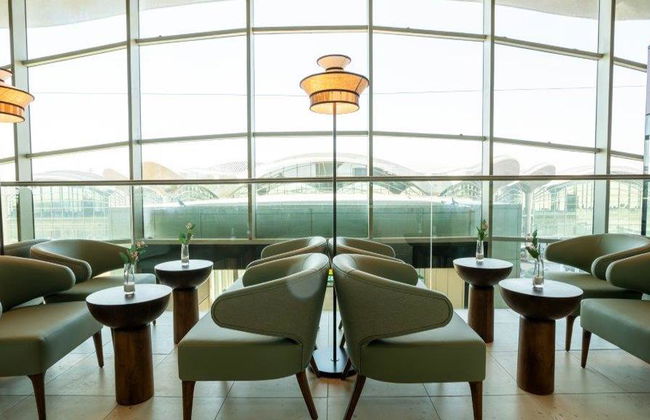 Plaza Premium Lounge: Aeropuerto Internacional Queen Alia, Salidas Internacionales - Entrada - Foto 9