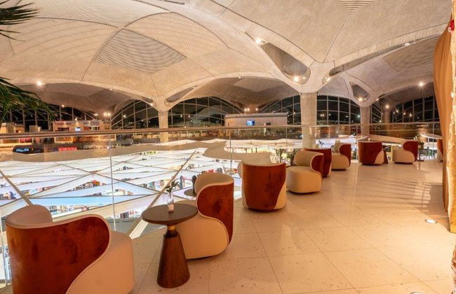 Plaza Premium Lounge: Aeropuerto Internacional Queen Alia, Salidas Internacionales - Entrada - Foto 3