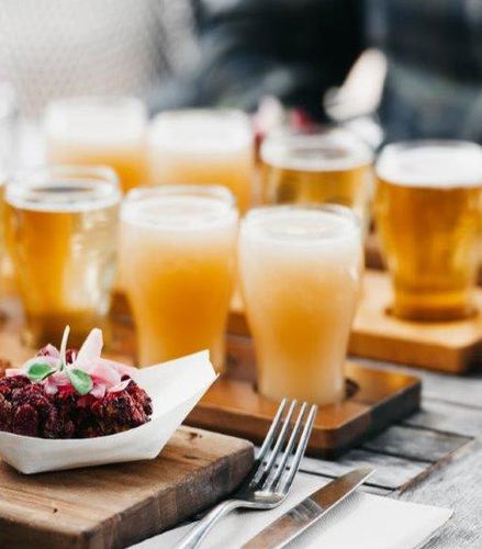 Foto de Recorrido vespertino de cerveza artesanal con degustación y almuerzo
