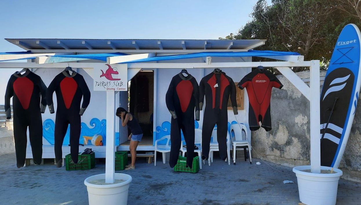 Beginner's Diving Class in Taranto - Photo 1