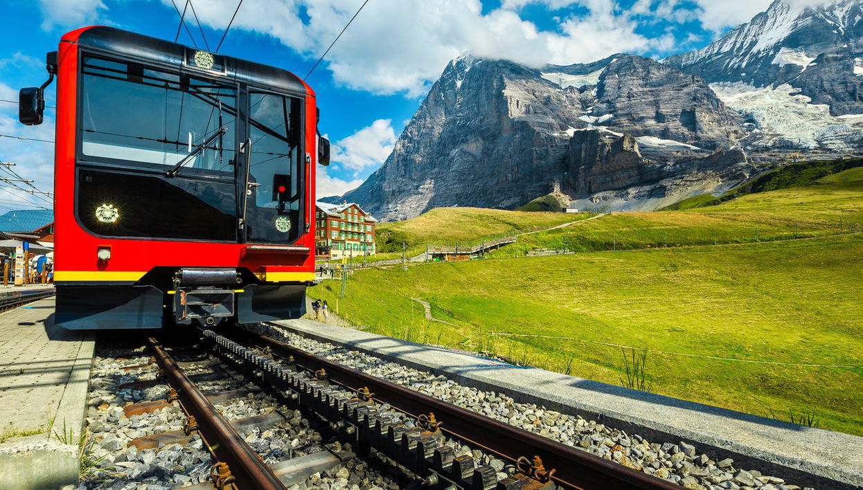 From Lauterbrunnen: Rack Railway to Jungfraujoch - Top of Europe - Foto 1