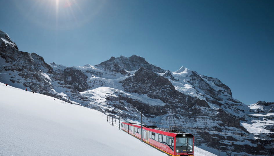 Depuis Lauterbrunnen : Train à crémaillère pour le Jungfraujoch - Top of Europe - Photo 1