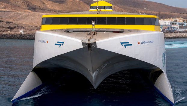 Ferry to Fuerteventura - Photo 3