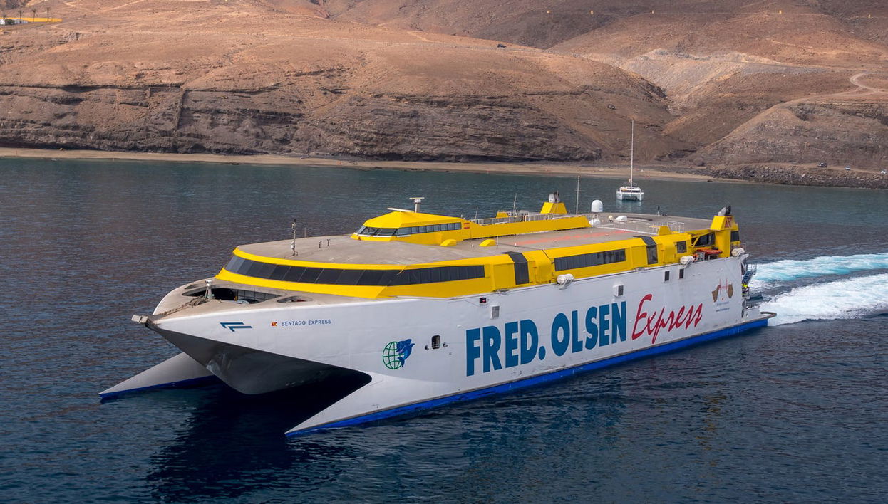 Ferry to Fuerteventura - Photo 1