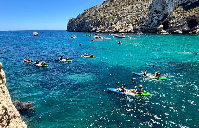 Kayak Granadella Excursión Guiada en sus cuevas y Cala en Caló - Foto 1