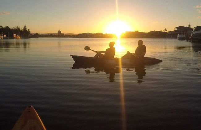 Gold Coast Sunset Kayaking Tour - Foto 4