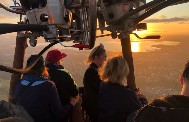 Geelong Hot Air Balloon Ride - Photo 4