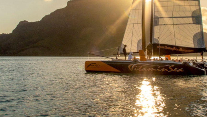 Sunset Catamaran Cruise in Bora Bora - Foto 1