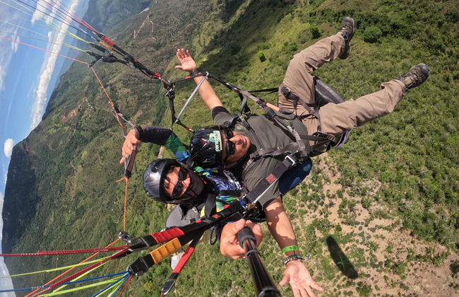 Vuelo en parapente por el Cañón del Chicamocha - Foto 4