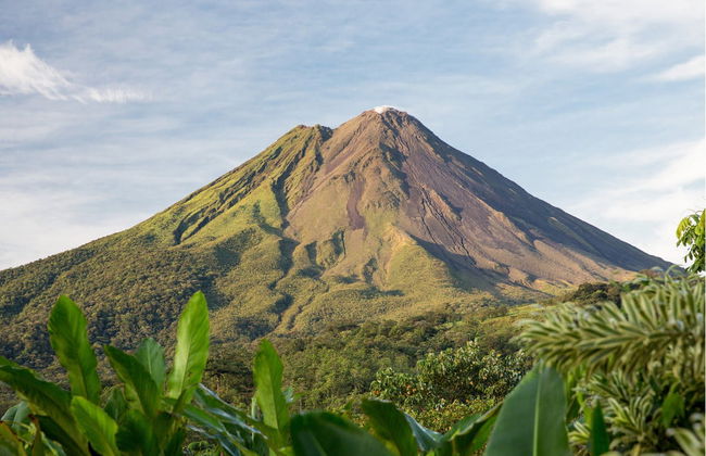 Excursión al volcán Arenal + Aguas termales - Foto 1