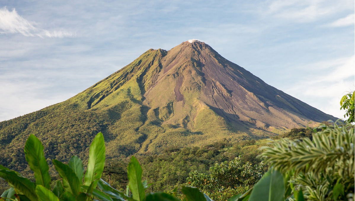 Excursión al volcán Arenal + Aguas termales - Foto 1