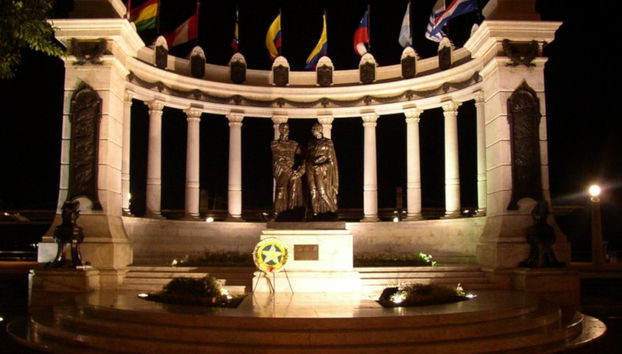 Tour noturno por Guayaquil - Foto 2