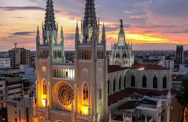 Guayaquil Night Tour - Foto 1