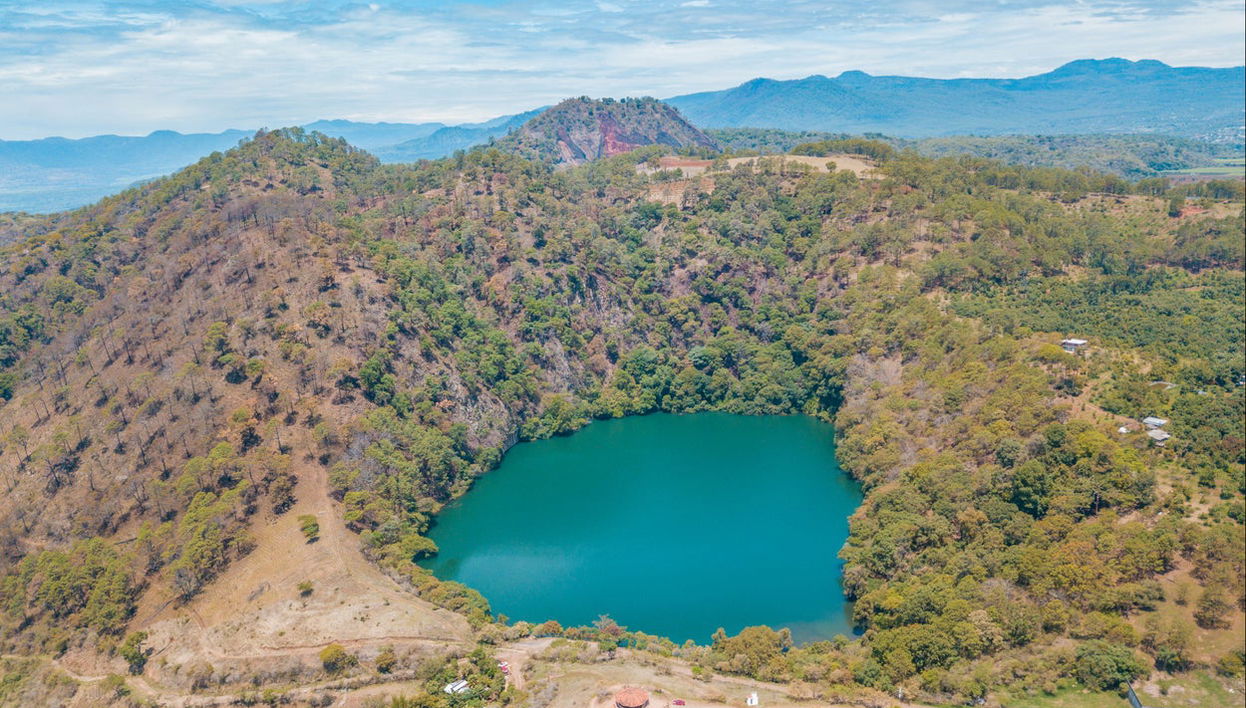 Excursión a Tacámbaro y Alberca de Chupio - Foto 1