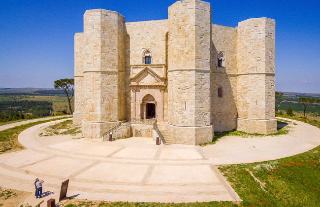 Visita guiada privada por el Castel del Monte - Foto 1
