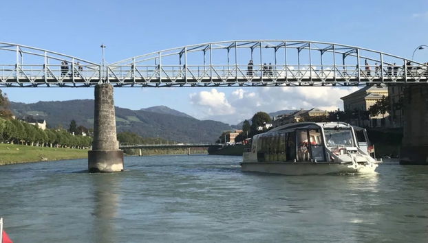 Hellbrunn Palace Boat Trip + Trick Fountains - Photo 2