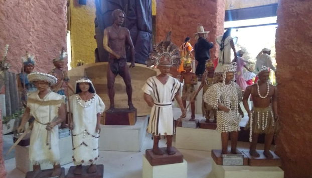 Kenneth Lee Museum Tour - Photo 2