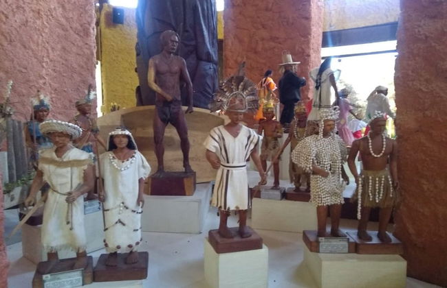 Kenneth Lee Museum Tour - Photo 2