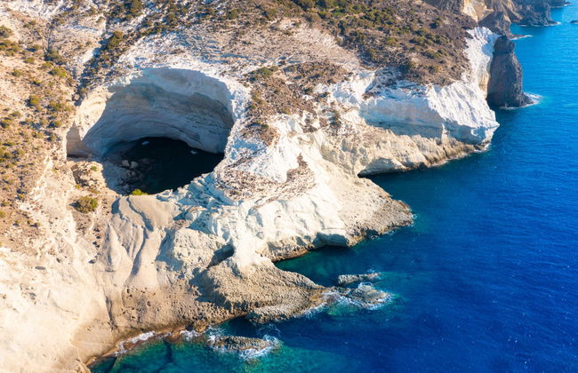 Balade en catamaran aux îles Milos et Polyaigos - Photo 2